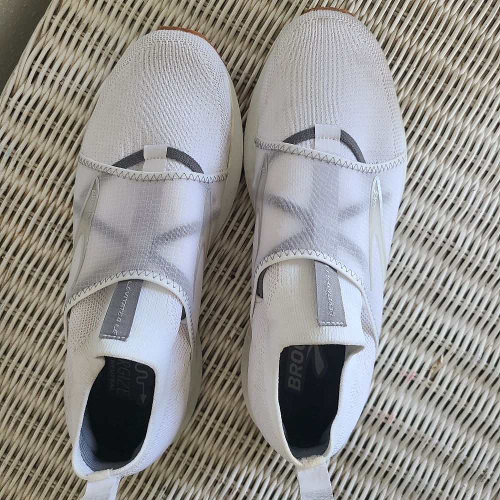 Brooks levitate 4 LE sz 9